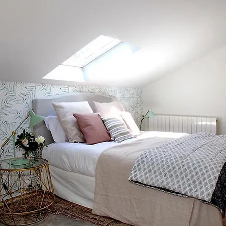 Villa Wishome-villa Sobre El Mar En Con Piscina Privada Comillas