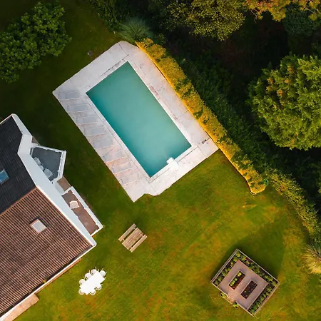 וילה Wishome-Gran Casa Con Jardin Y Piscina, En Comillas קומיאס