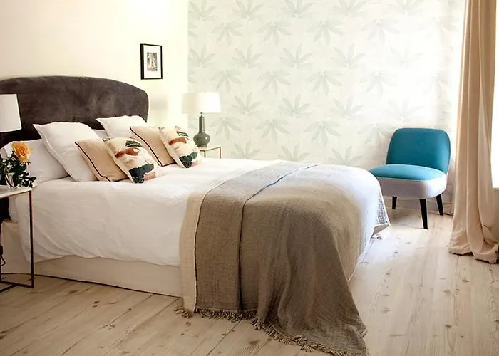 Villa Wishome-Casa Muy Grande Con Precioso Jardin Y Piscina En Comillas Comillas