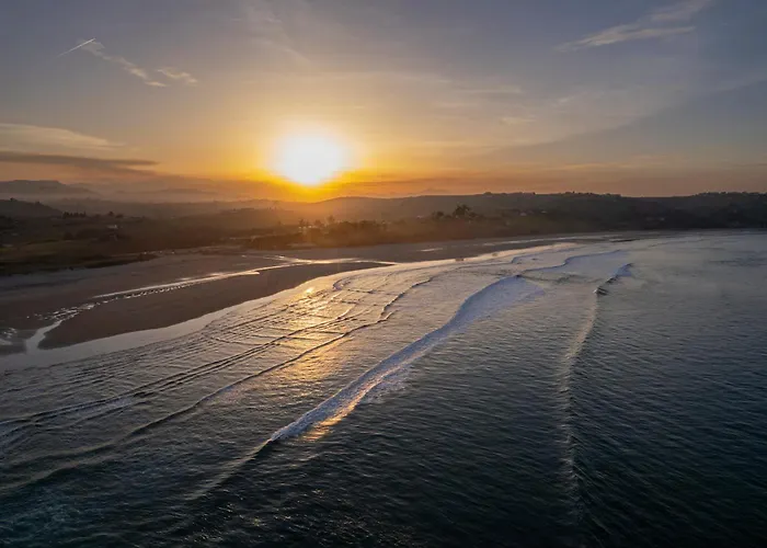 Villa Wishome-Viila Con Piscina En Comillas Con Servicios De Hotel Comillas