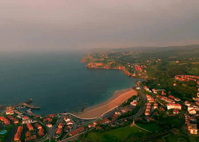 Wishome-Viila Con Piscina En Comillas Con Servicios De Hotel Villa Comillas